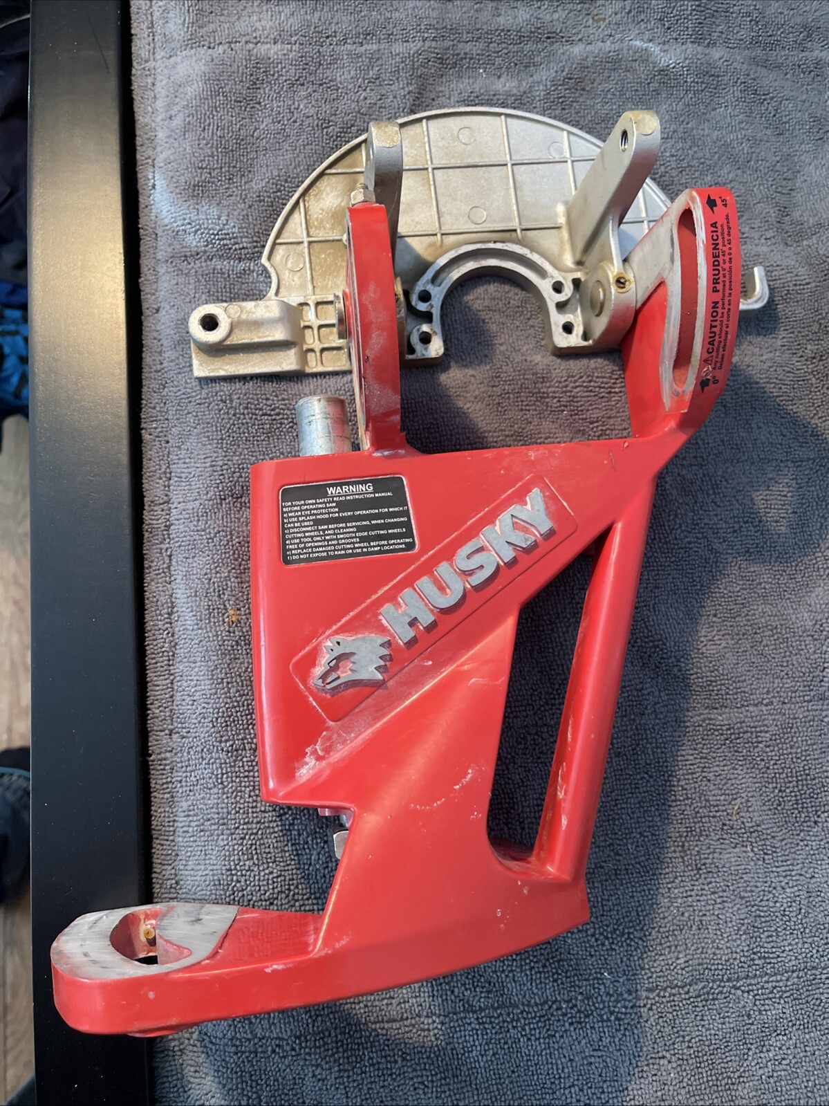Husky THD950L Wet saw parts. Main body with cutting straight edge. Perfect