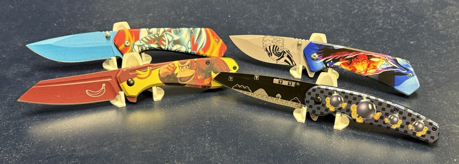Set of 4 Custom Art Multicolor Folding Pocketknives Nintendo Jujutsu Kaisen