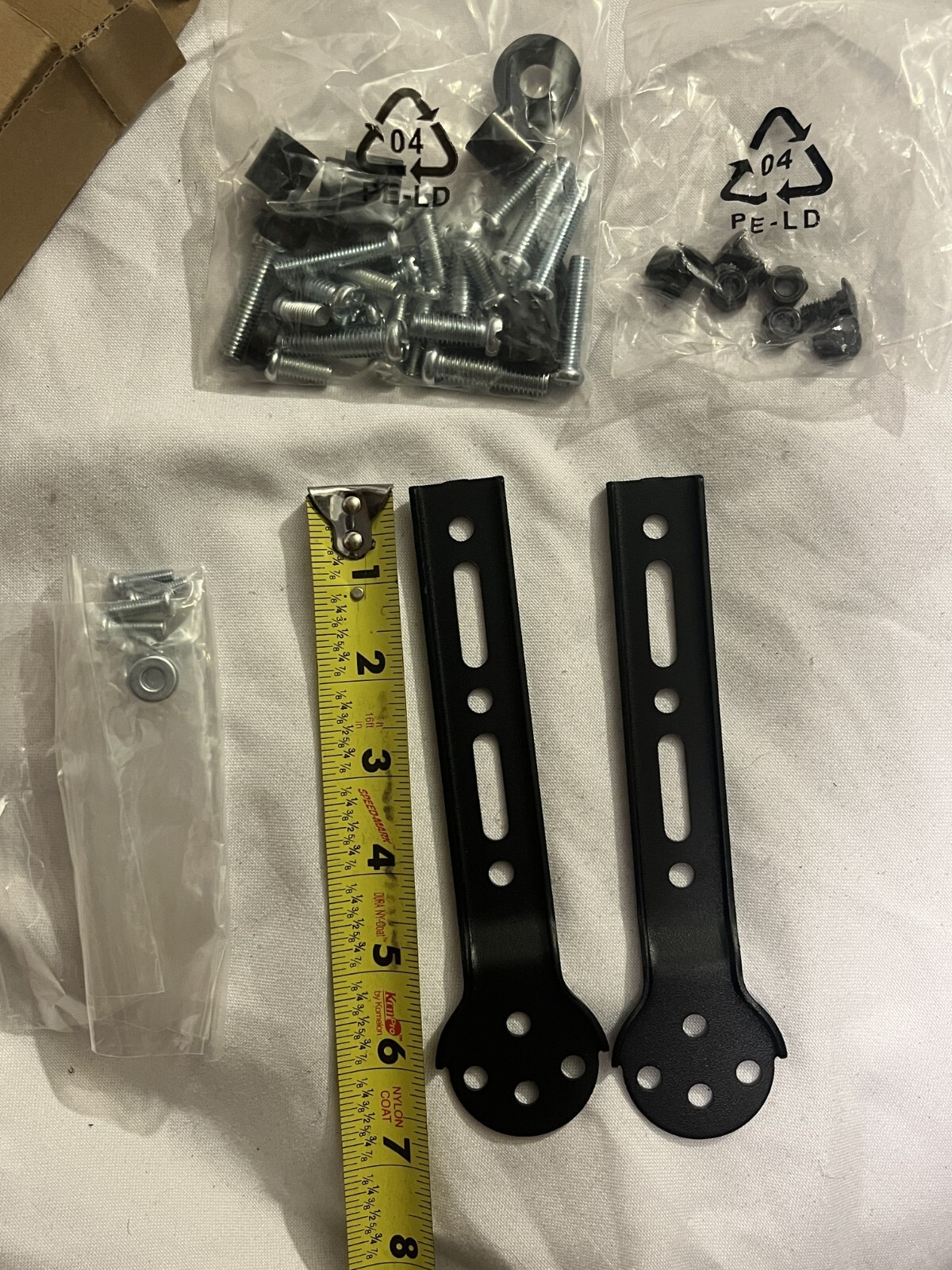 Monoprice 39489 UNIVERSAL SOUNDBAR BRACKET ADJUSTABLE ARMS & fasteners