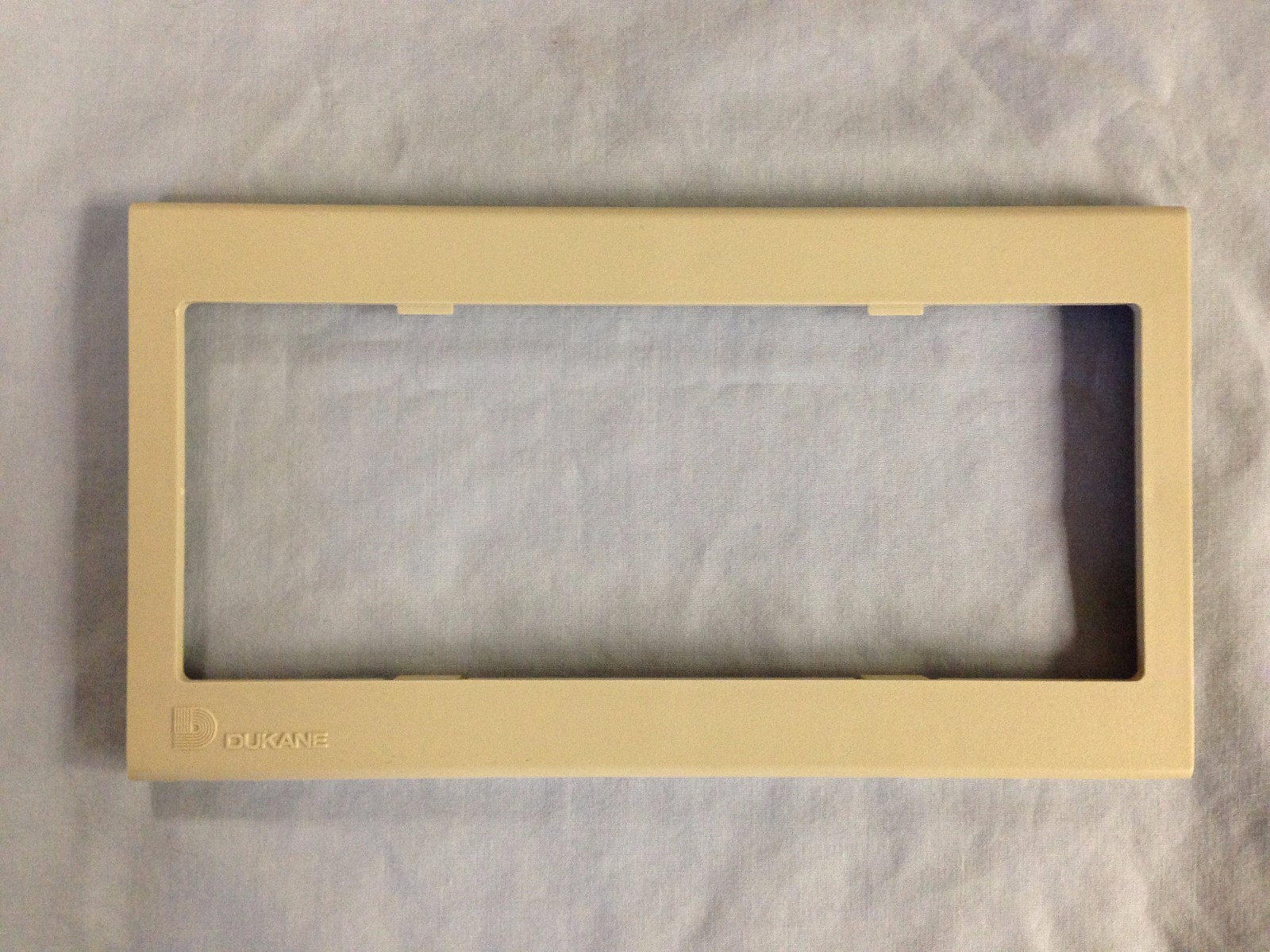 Dukane 18A550 MACSII Wall Display