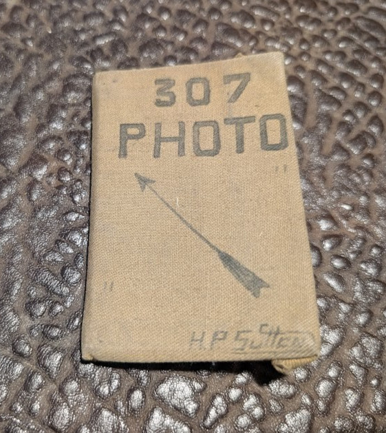 Vintage 307 photo H.P. Sutton mini book; Names and WWII dates 3"x2"