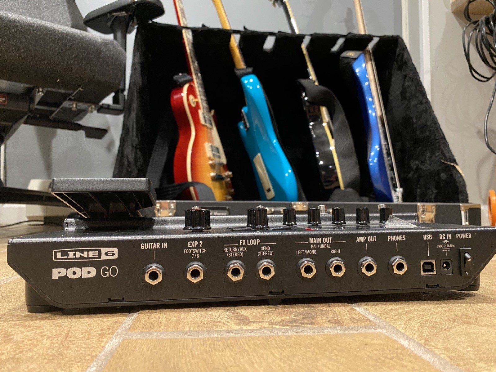 Line 6 POD Go Guitar Multi-Effects Pedal (With Power adapter)
