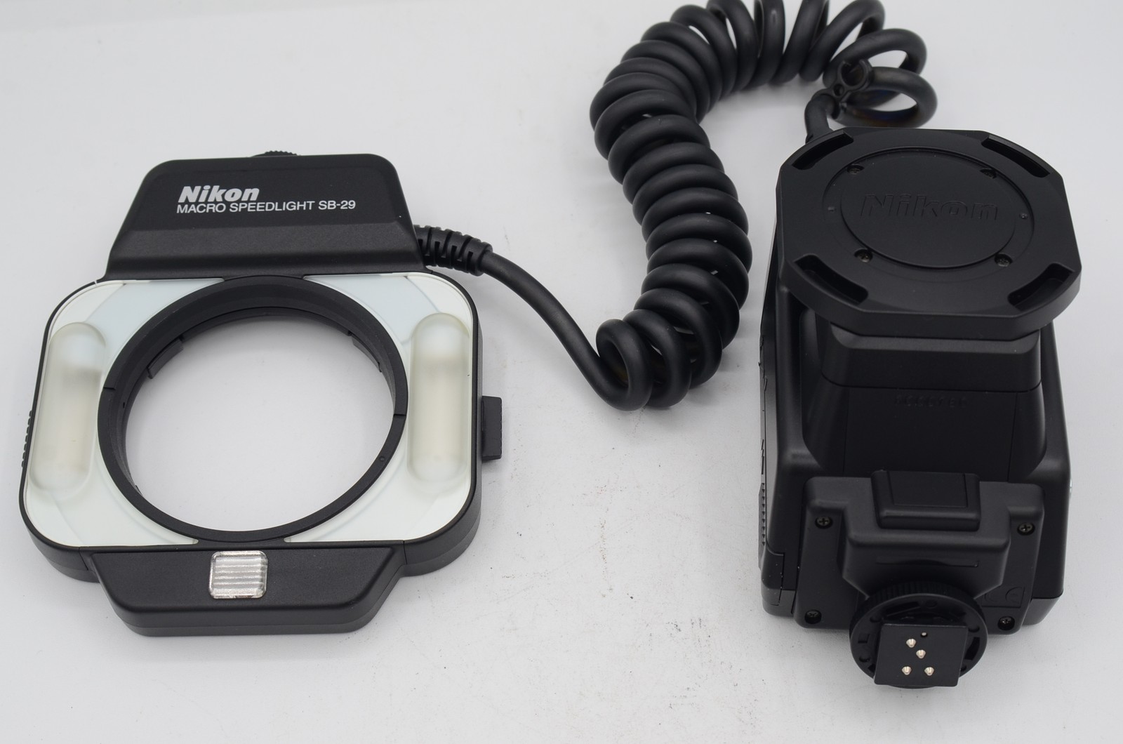 Nikon SB-29 Macro /Requires Adapter(S) Speedlight Flash for PARTS or REPAIR