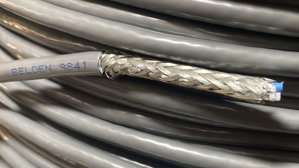 Belden 50 ft Shielded Communication Computer Cable 9841-060 CHR