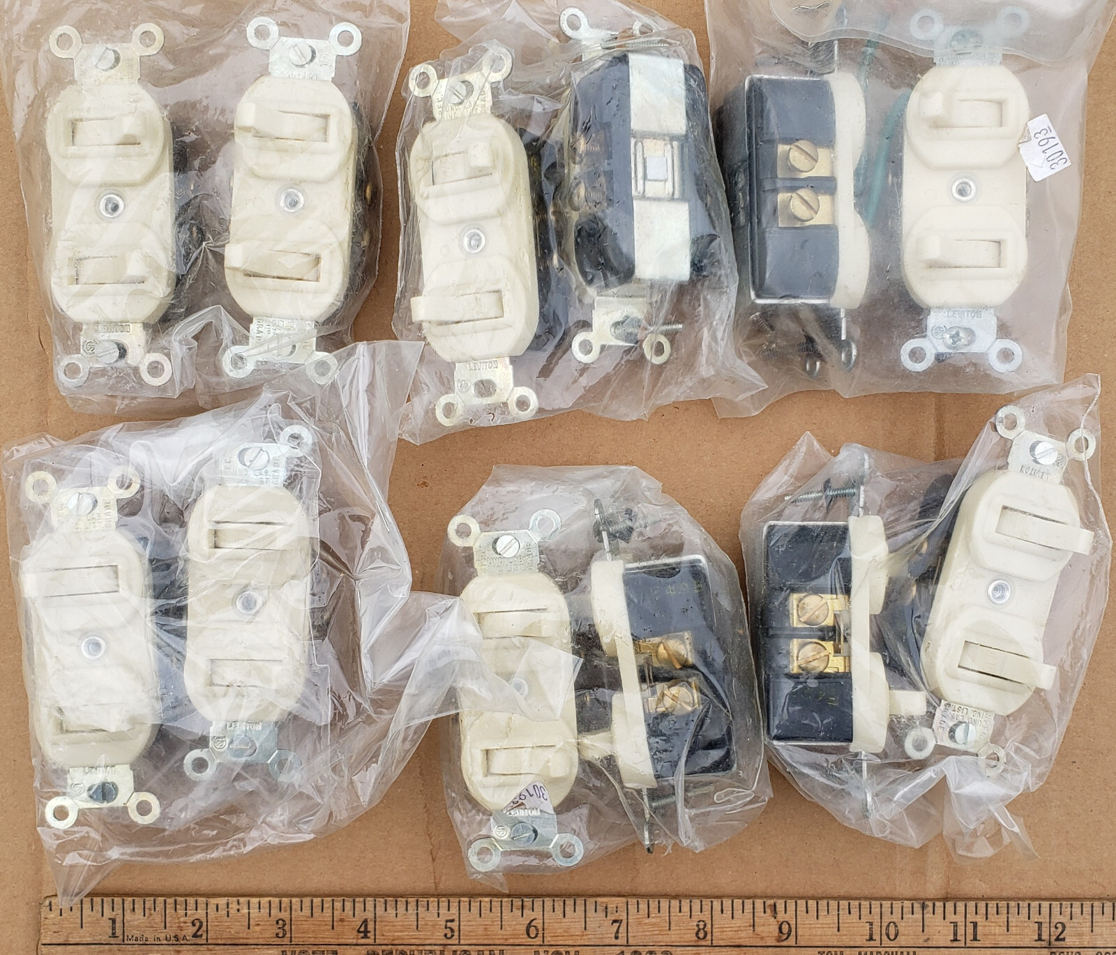 Leviton Duplex Light Switch Toggle 15 Amp 120/277 Volt Ivory? Beige? Lot of 12