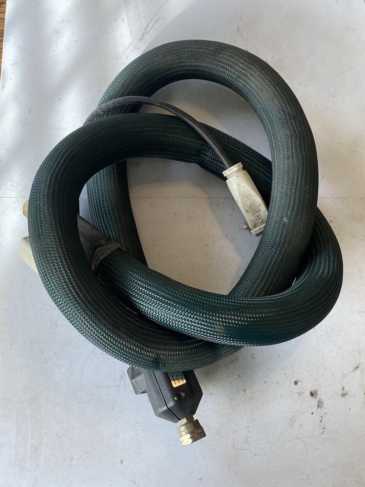 ROBATECH W08T200 Hot Melt Glue Heated Hose 1.2m 240 V