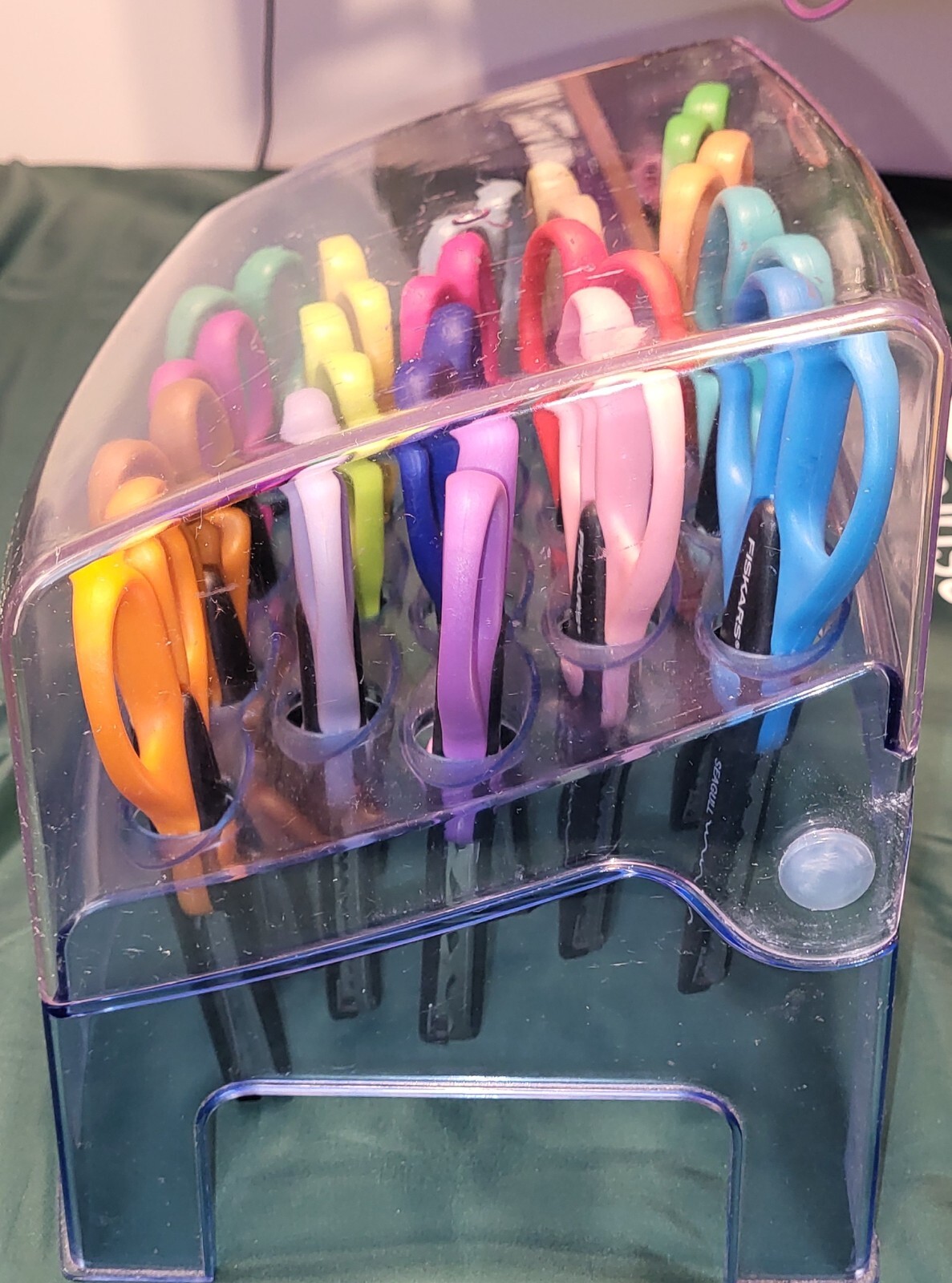 FISKARS Paper Edger Scissors,Set of 18 Patterns,Cutting Craft in Plastic Storage