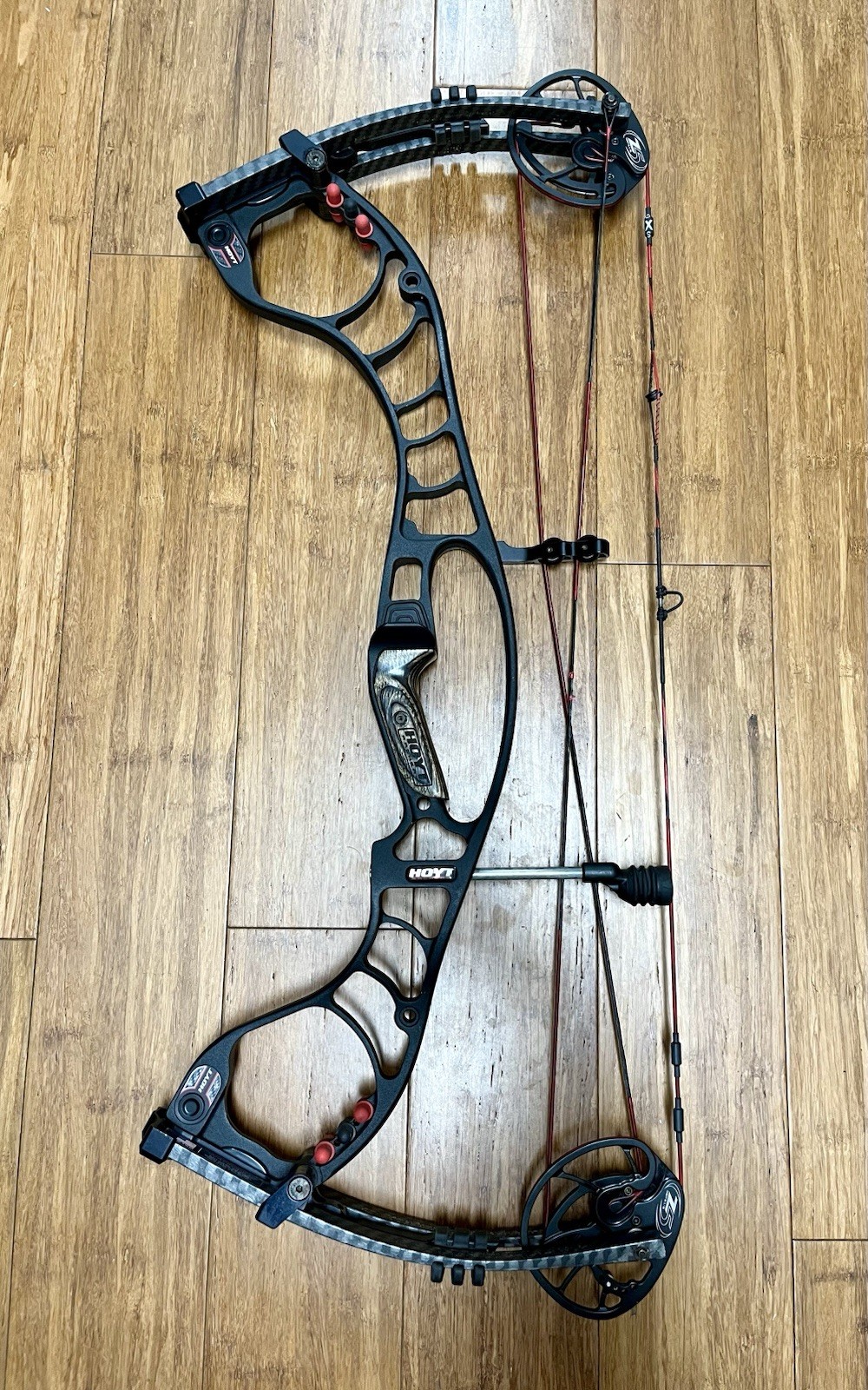 Hoyt Faktor 30 RH 60-70# 26-28” Black Good Working Condition Z5 Cam no.2