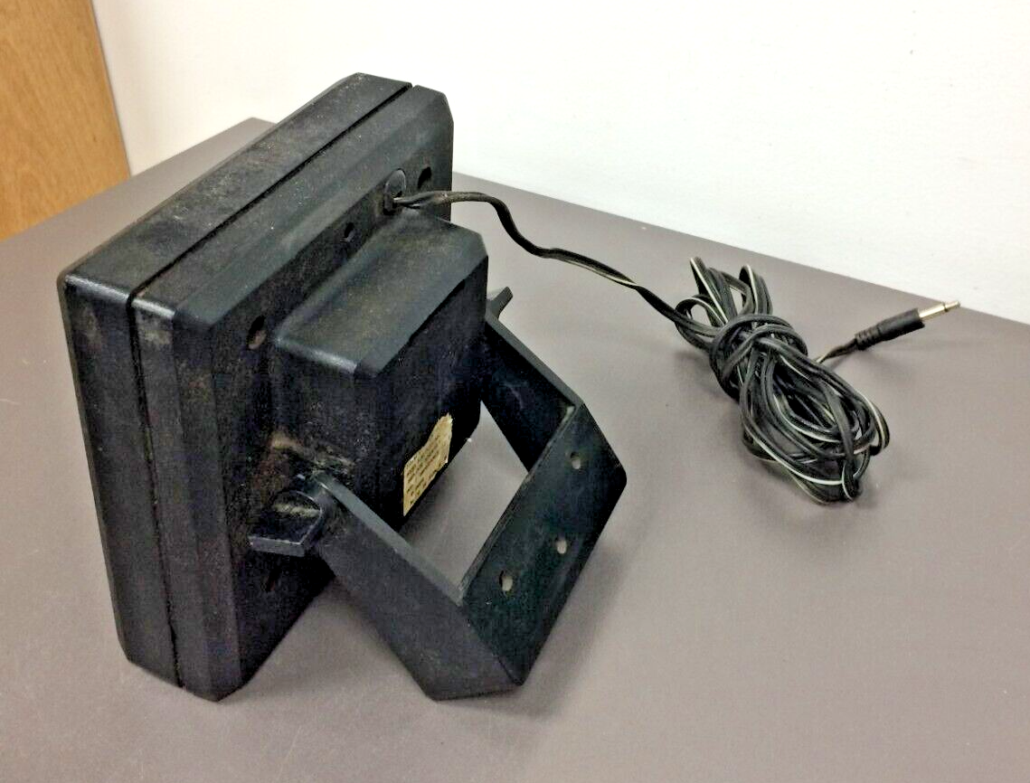 RELM External Speaker, 5W, RS303, With Mount, Screws and Plug, Tested Good