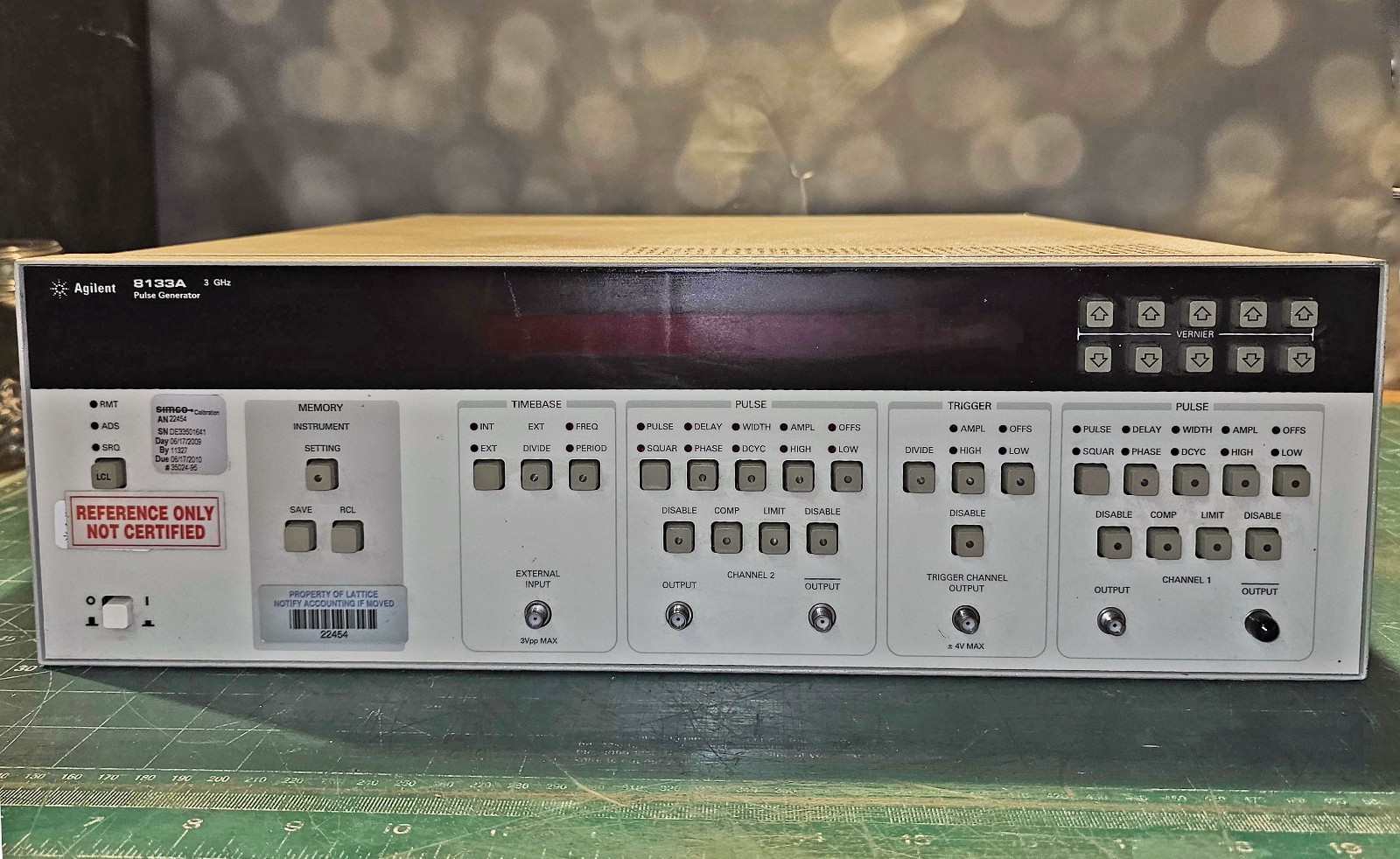 Agilent 8133A Dual Channel 3 GHz Pulse Generator, Option 3 - Parts/Repair