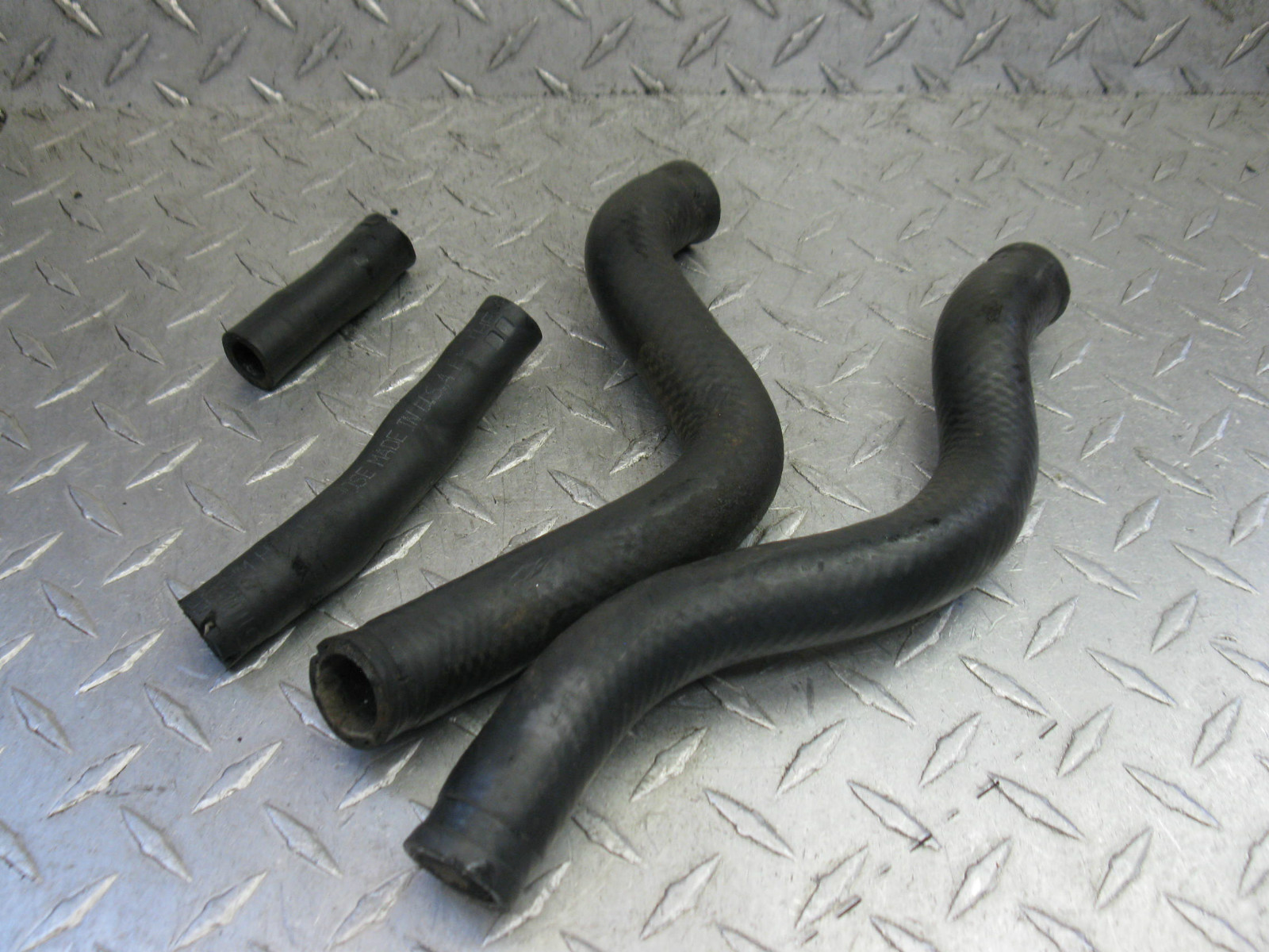RM250 SUZUKI 2001 RM 250 01 (LOT A) RADIATOR HOSES