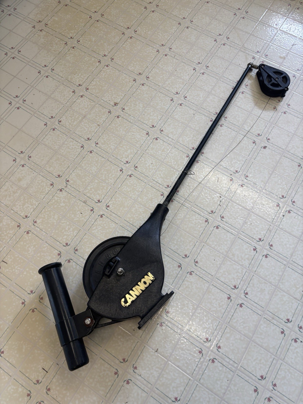 Cannon Sport Troll Manual Downrigger w Rod holder & Steel For Parts or Repair Se