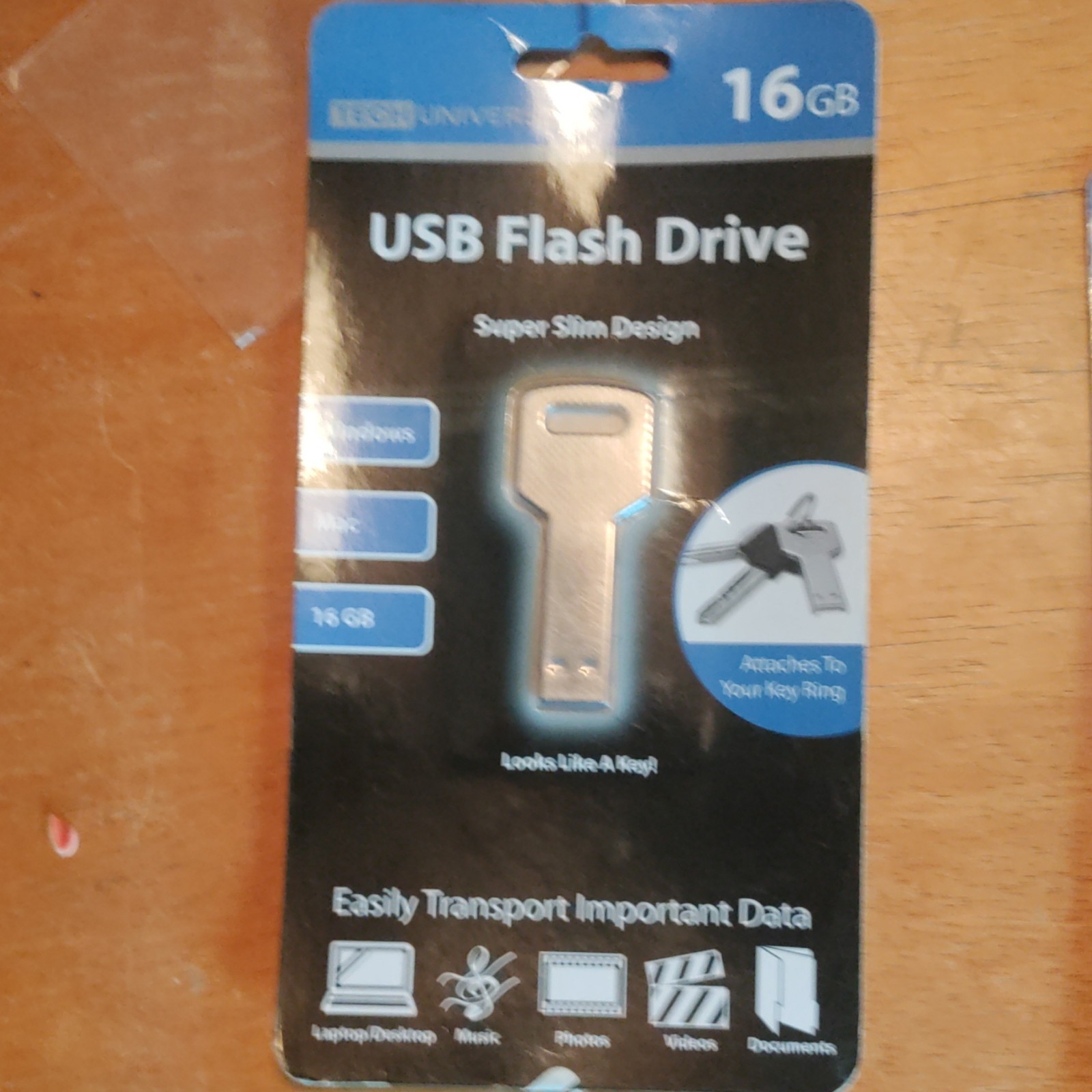 Tech Universe 16GB USB 2.0 Flash Drive Silver Key Ring Attachment Mac/PC