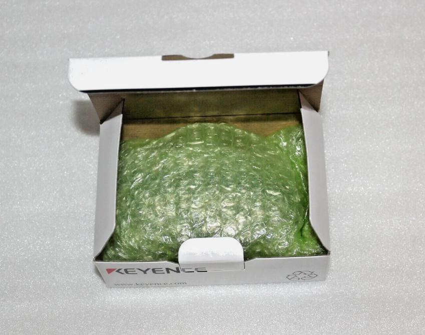 NEW IN BOX KEYENCE CA-LM0510