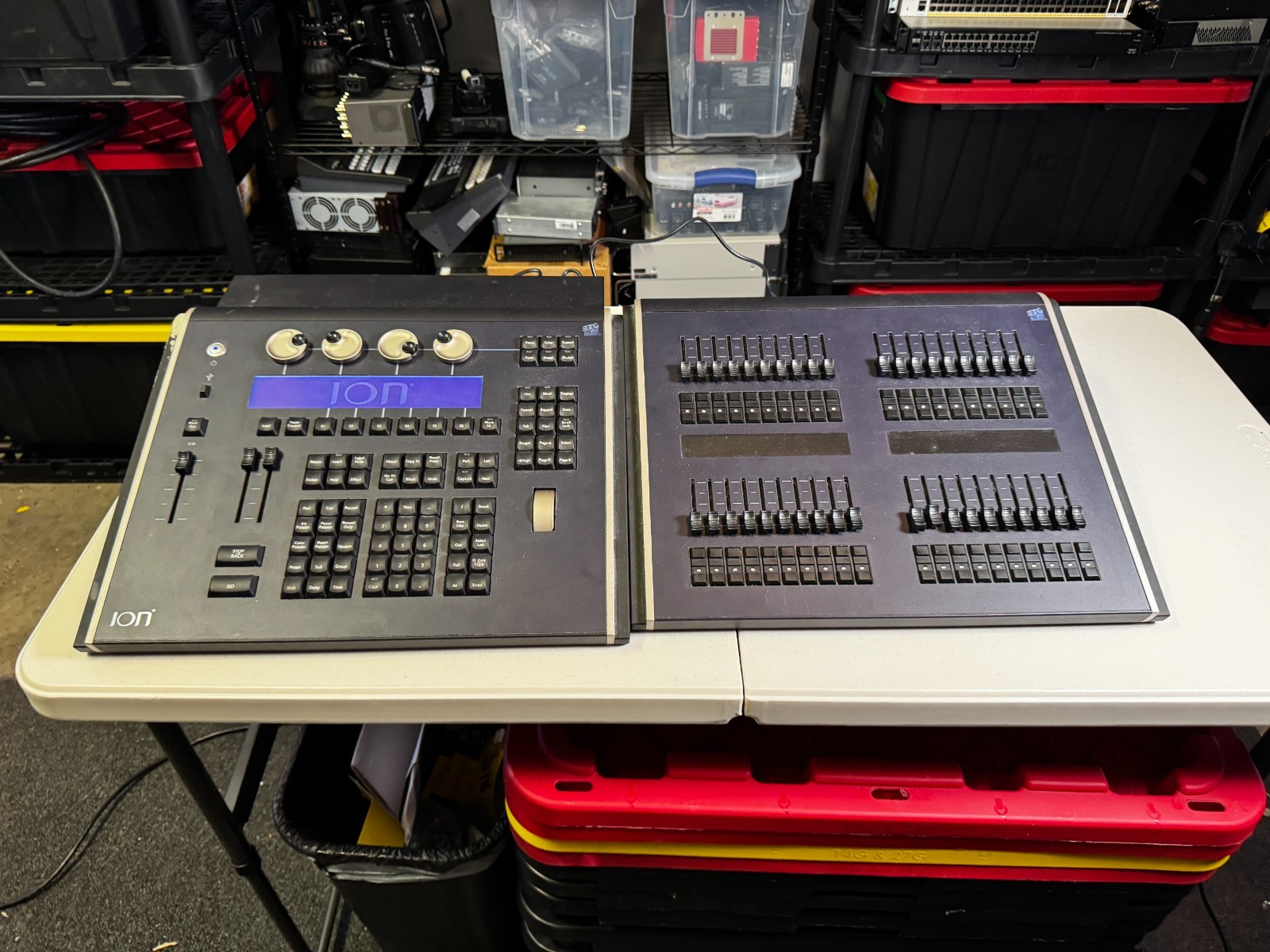 ETC ION 1000 DMX 1024 Ch Lighting Console with ETC 2x20 Universal USB Fader Wing