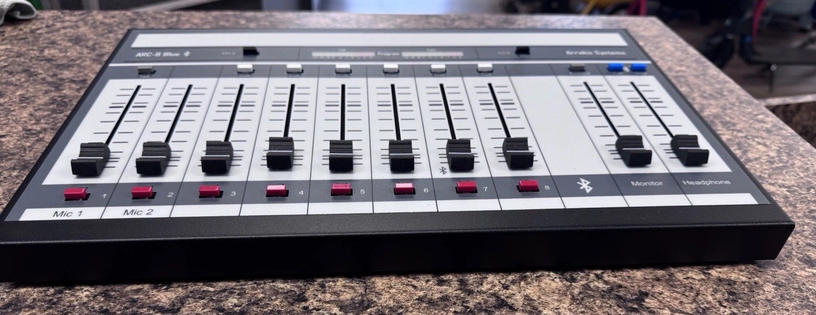 Arrakis Systems ARC-8-Blue Broadcast Mixer/Console with Bluetooth