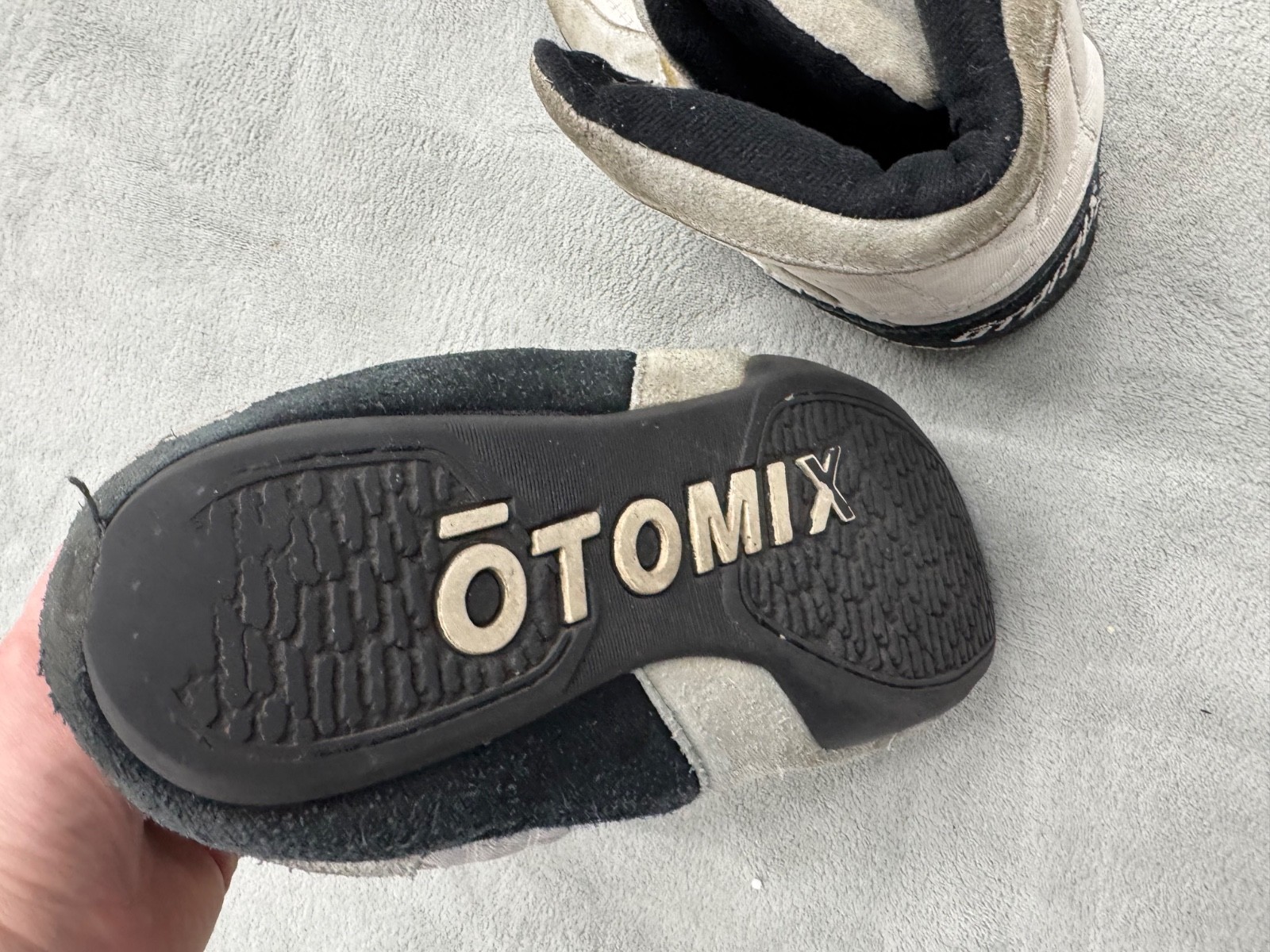 Otomix Original Lite M3000 Men's 10.5 Shoes White Weightlifting MMA-No Insoles