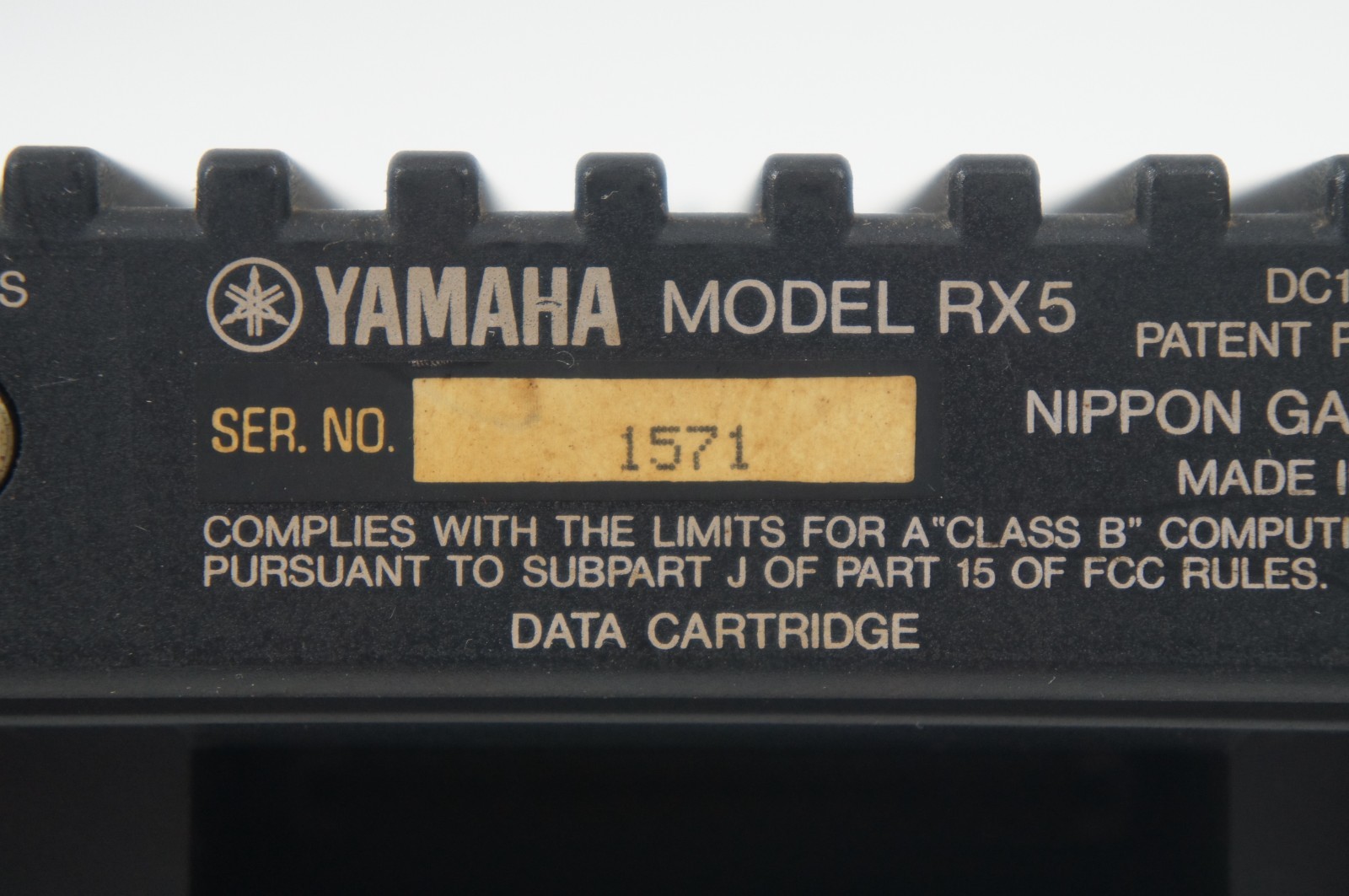 YAMAHA RX5 Digital Rhythm Programmer Drum Machine w/ 100-240V PSU