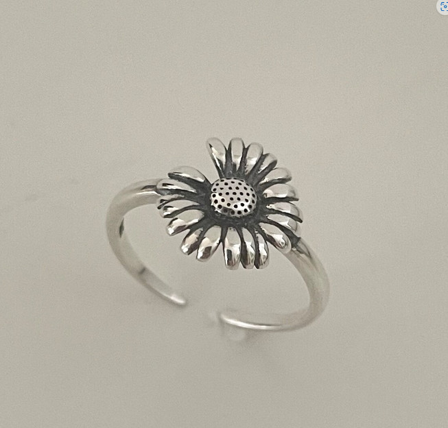 Daily Use Solid Metal Adjustable Fancy Flower Toe Ring For Women's 925 Silver