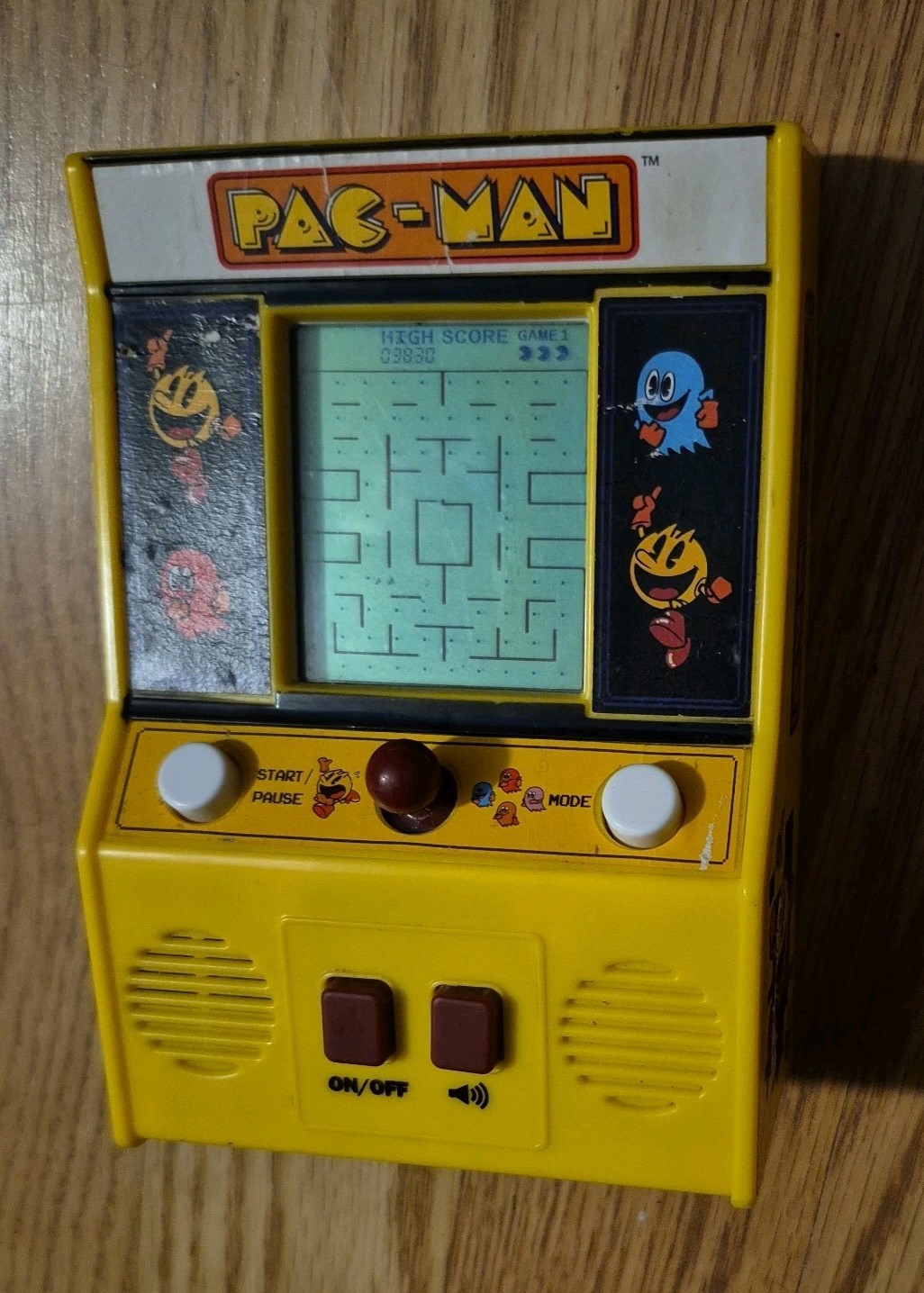 Pac Man Mini Arcade Game 6" Handheld Machine Works Portable Battery Included