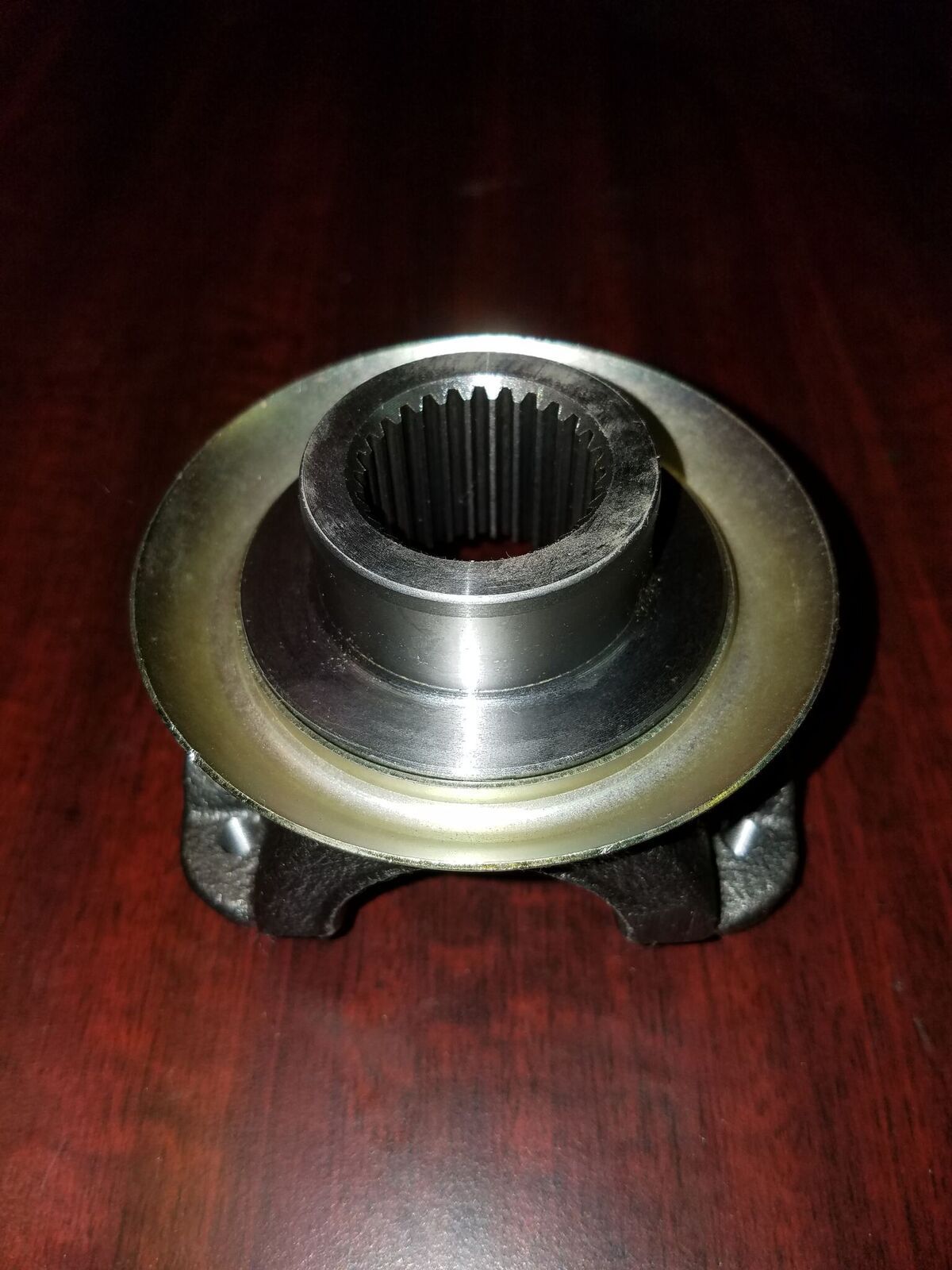 PINION YOKE CHRYSLER  7.25 AND 8.25
