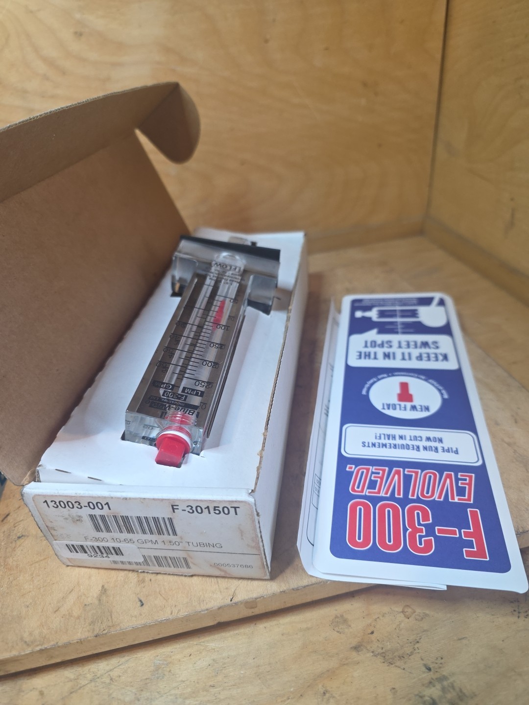 Blue-White F-30150T 1.5 Inch F-300, 10-65 GPM, Flow METER 13003-001