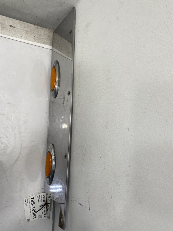 2007 Peterbilt 387 Cab Exterior Trim Panel (785-10961)