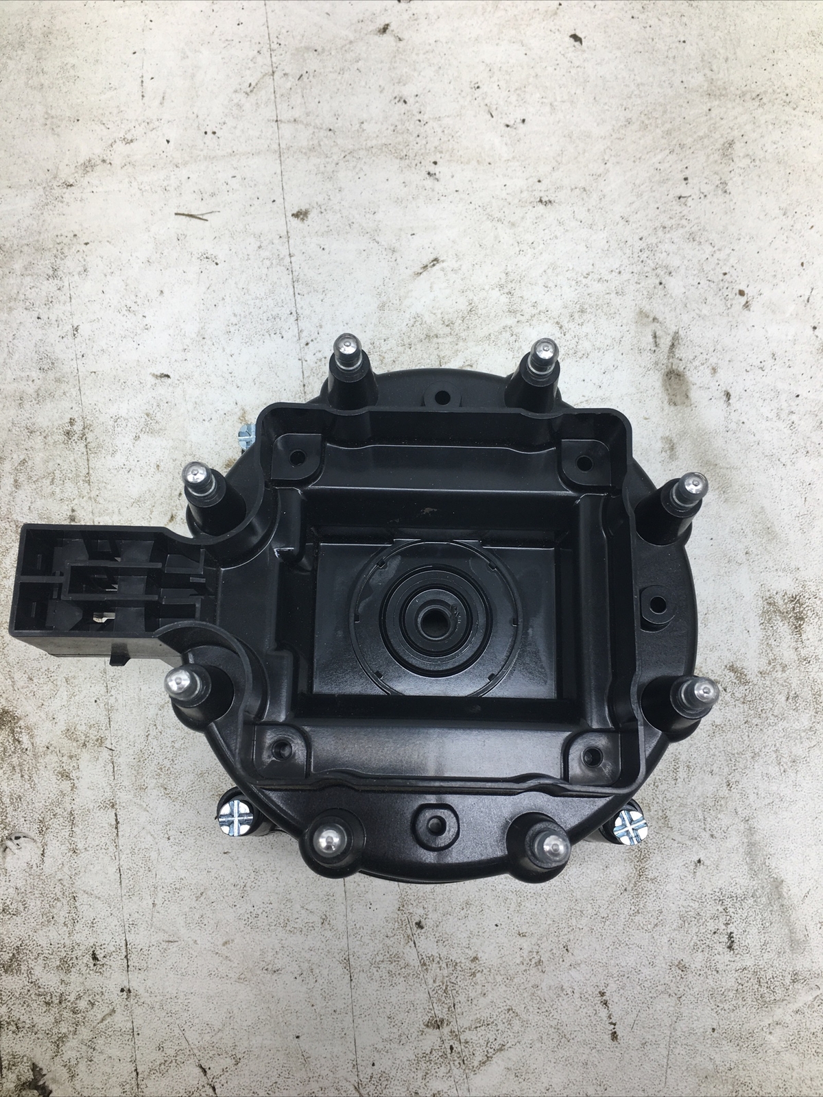 Wells Certified Performance Distributor Cap DR906 (New Old Stock)