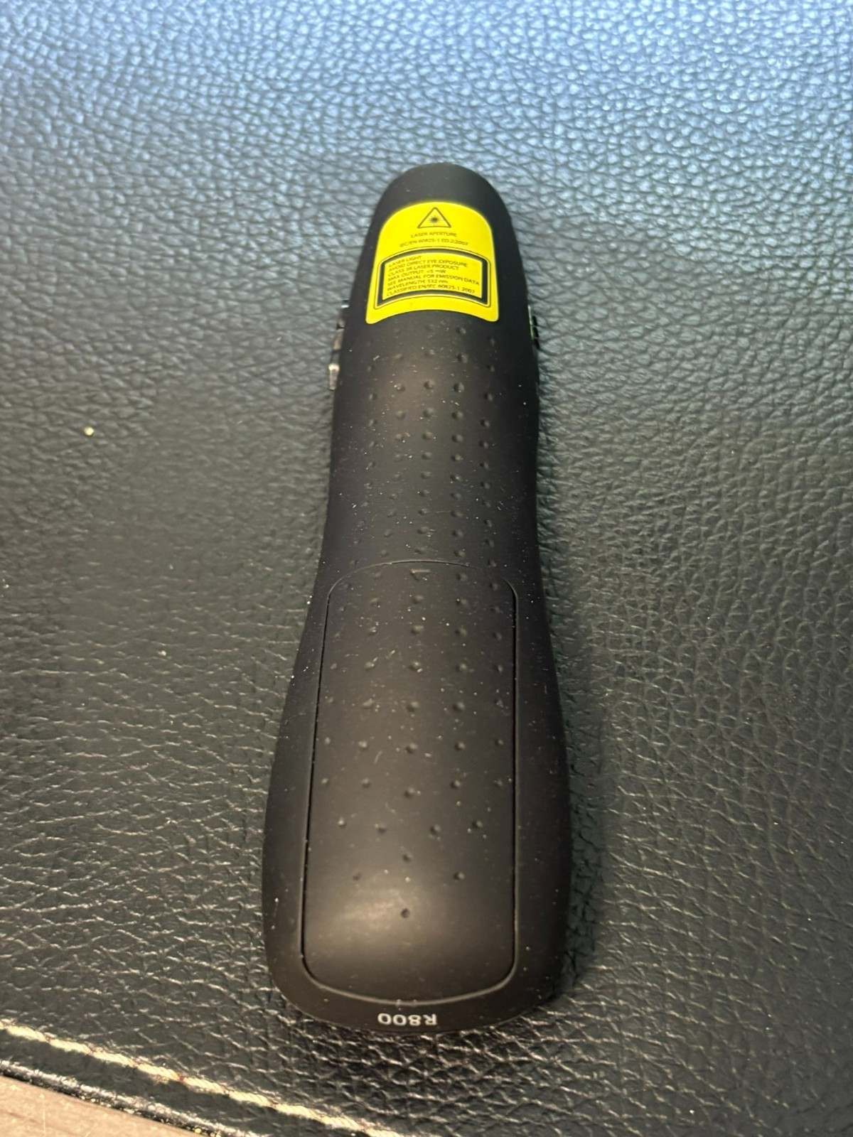 Logitech R800 LCD Laser Presentation Remote