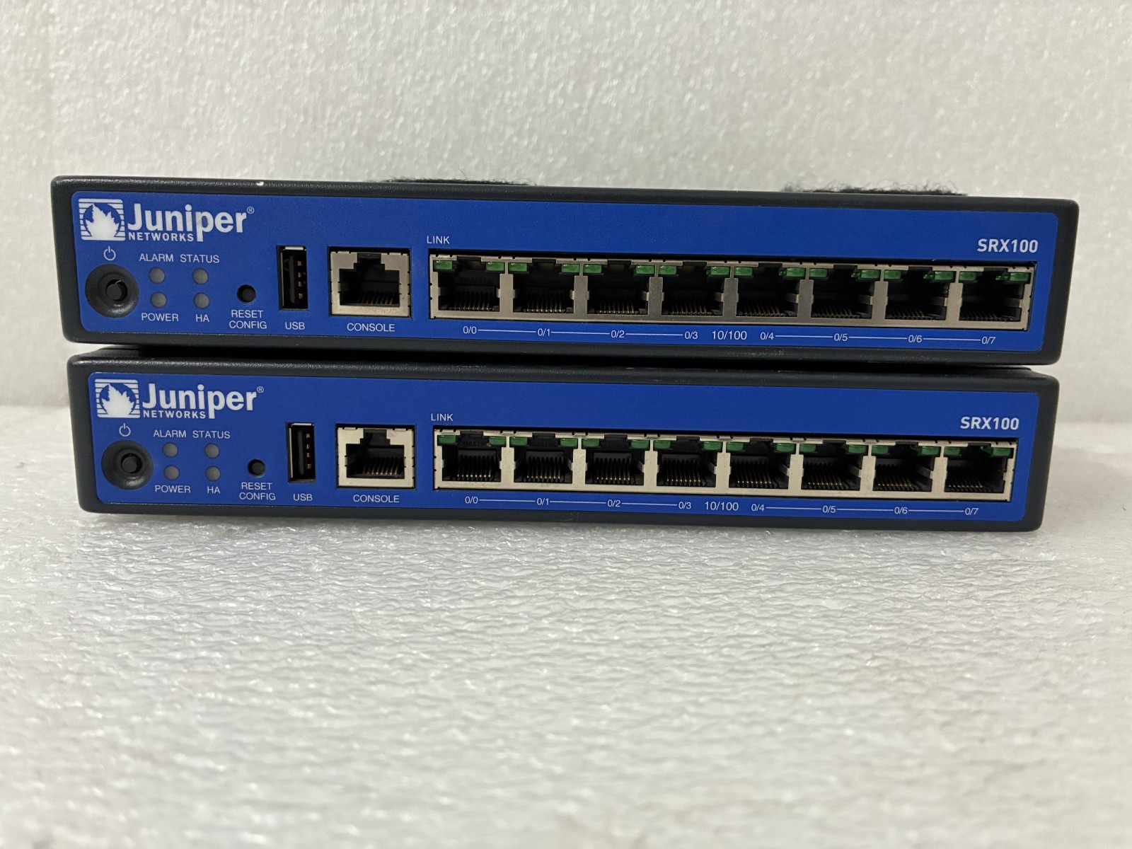 Lot of 2 Juniper Networks SRX100H Service Gateway Firewall SRX-100