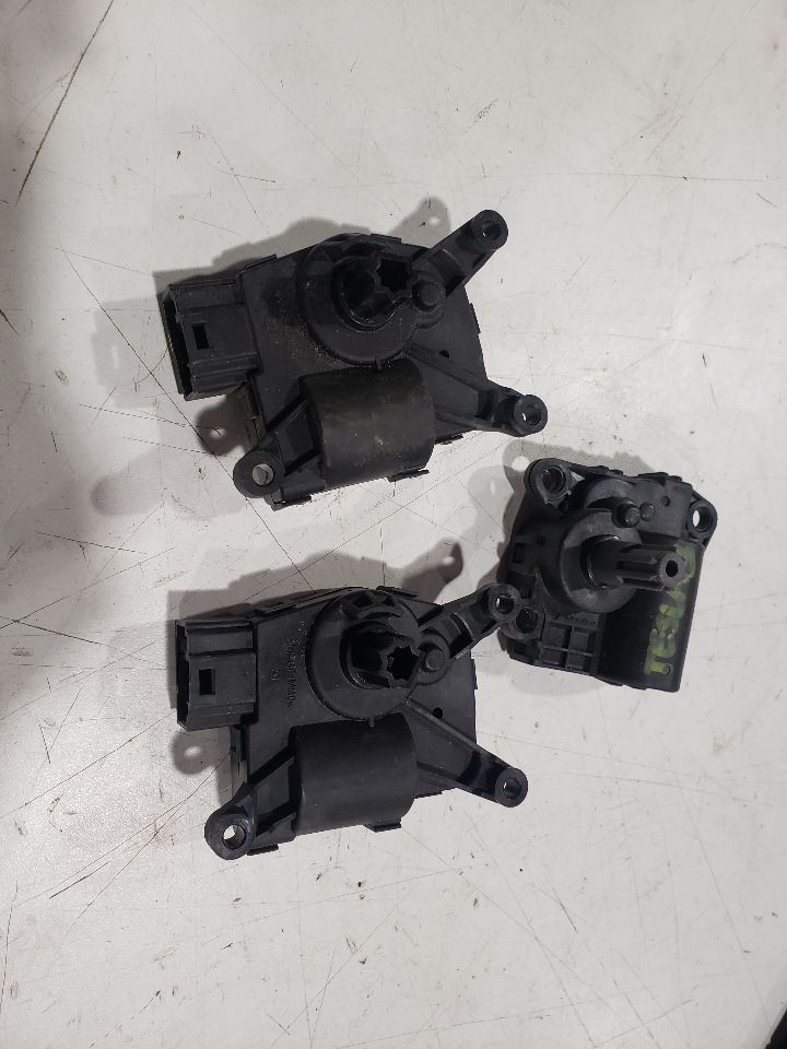 Heater Flap Actuators Set - 2020 Tesla Model 3 - OEM T90442B, T92882B