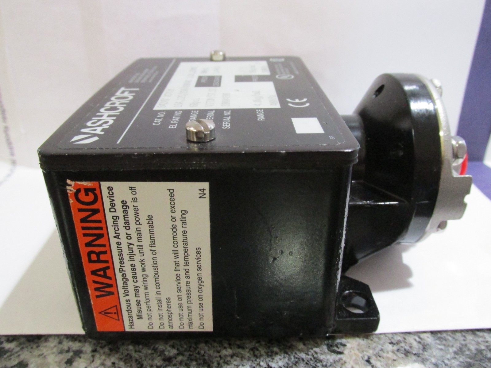 Ashcroft B424V XCYLM 60 PSI Pressure Switch