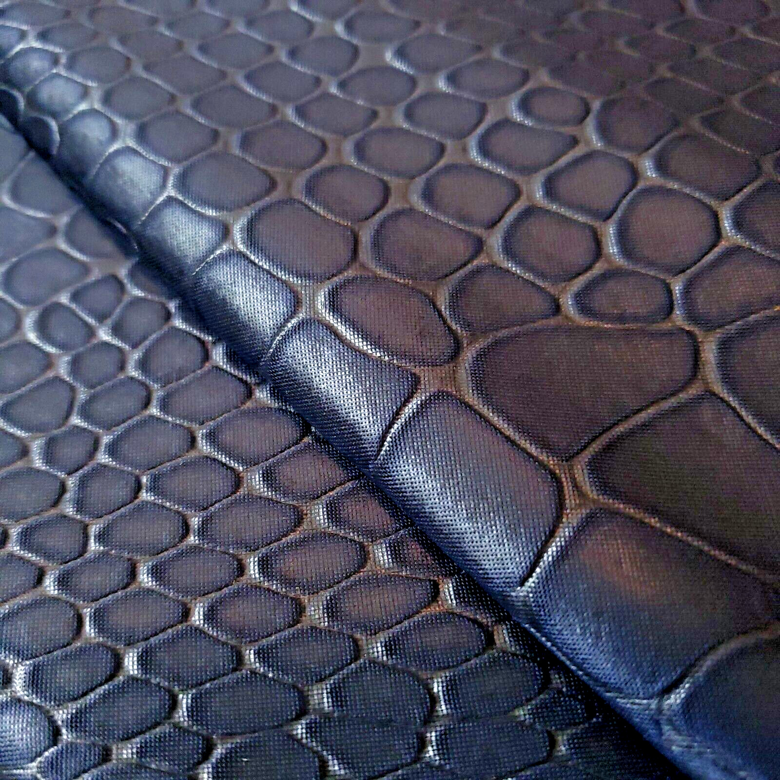 NAVY EMBOSSED CROCODILE REPTILE ALIEN SKIN STRETCH SPANDEX FABRIC 58" BY YARD
