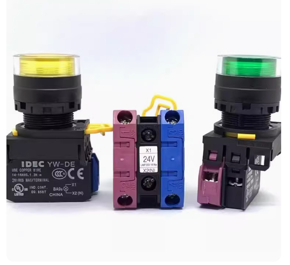 1PC NEW IDEC Self-reset button switch with light YW1L-MF2E10 red 1NO 110V #LL