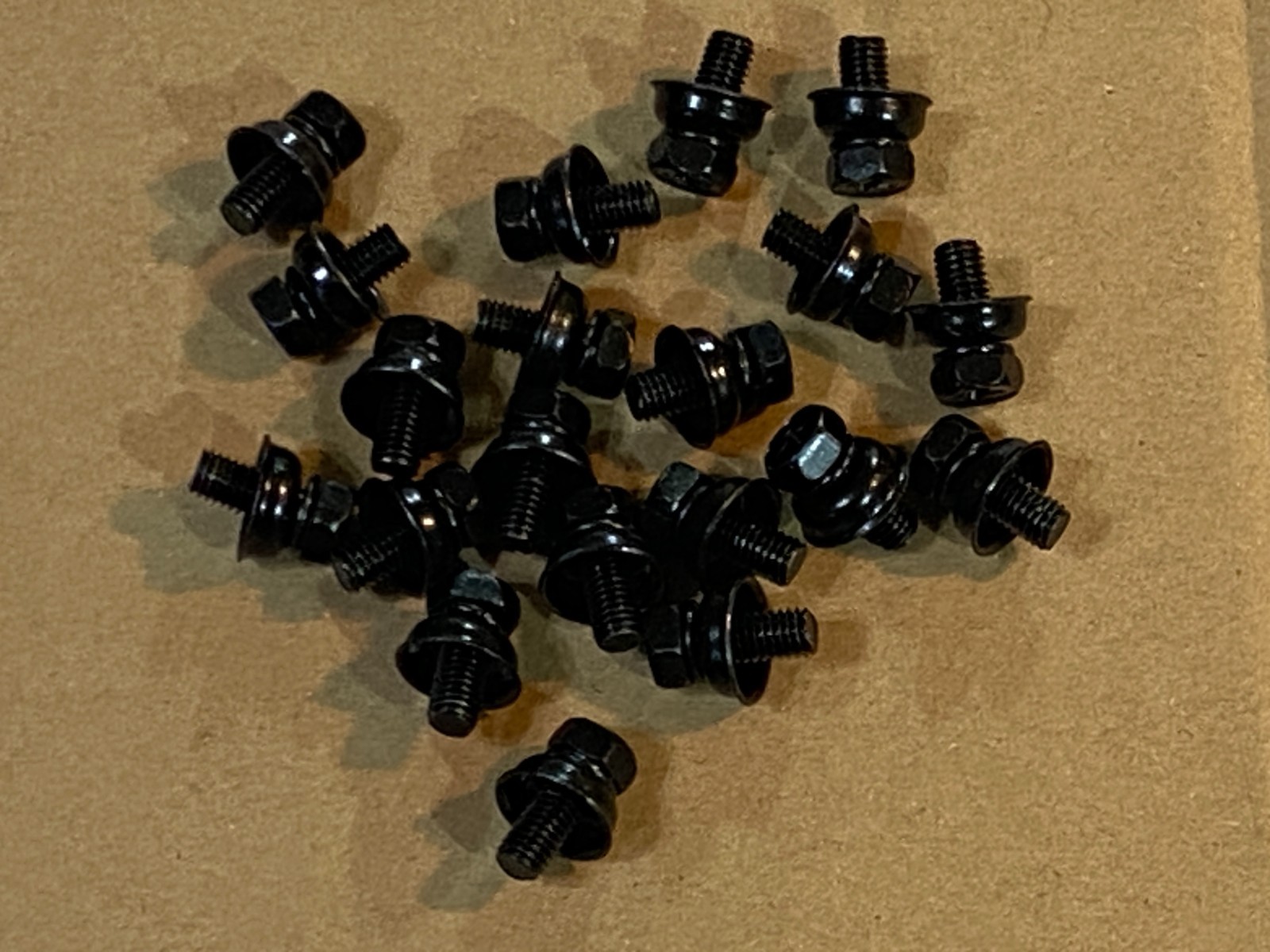 20 Metal Shell Drum Lug Screws Black M5