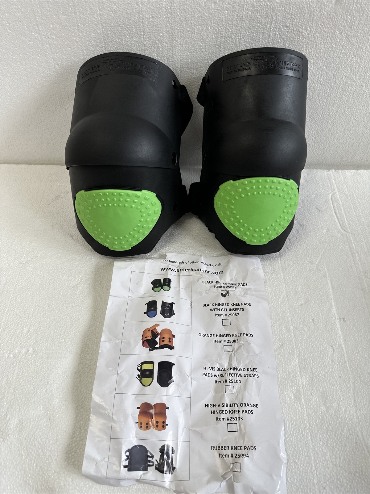 American Group Black Hinged Miners Knee Pads (Construction Flooring Roofing)