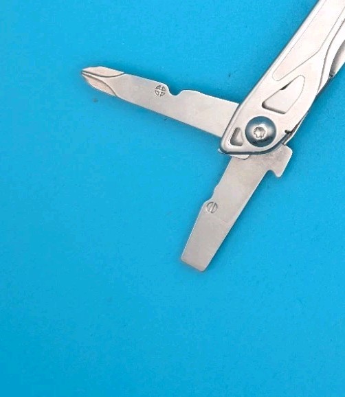 LEATHERMAN WINGMAN MULTI-TOOL! FAST SHIPPING!