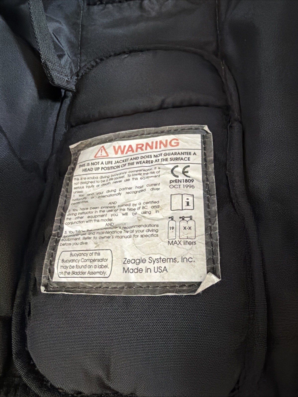 Zeagle Escape Large Diving BCD Buoyancy Vest w/ Attachments