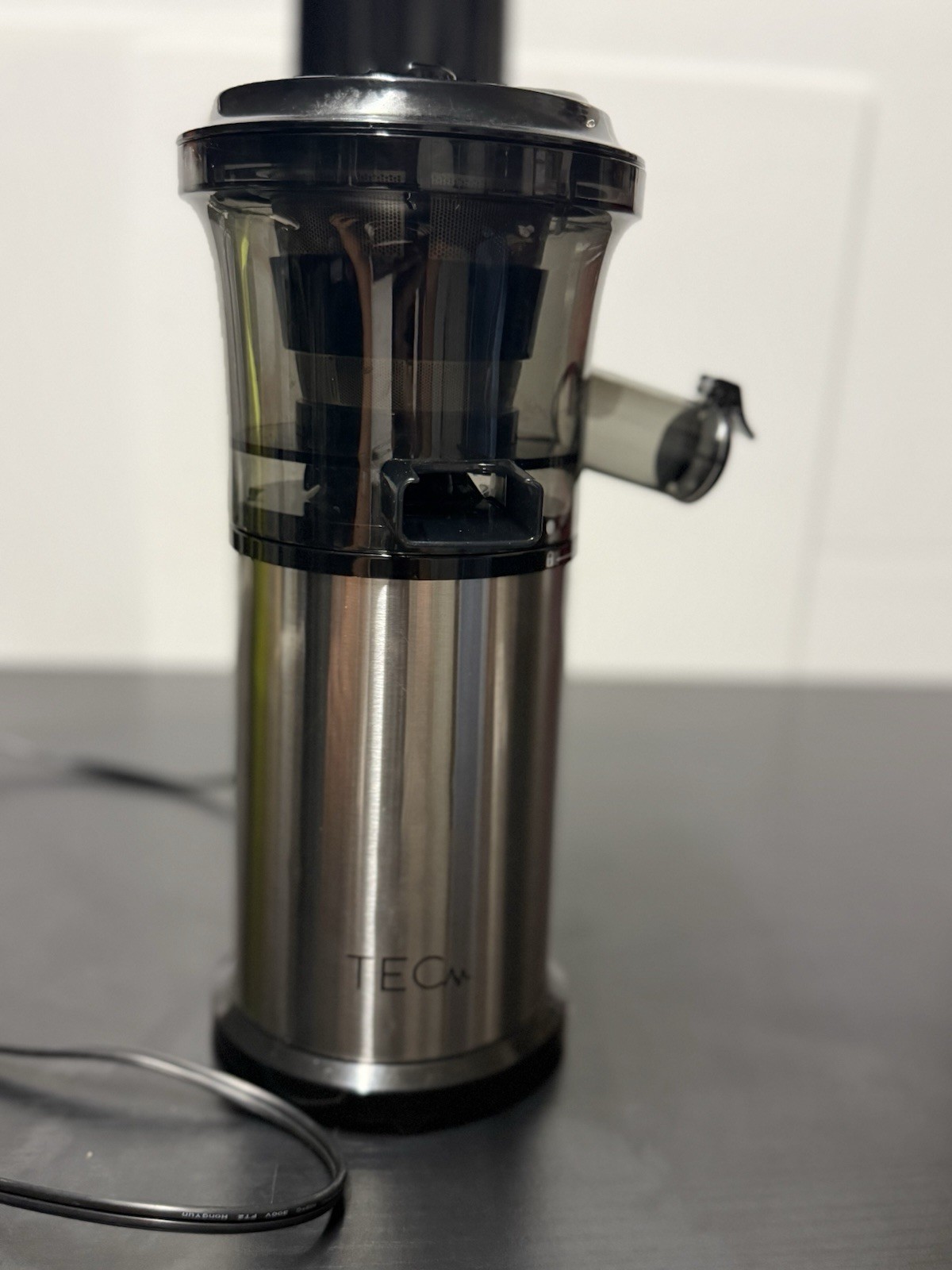 TEC Slow Masticating Juicer SJE-021 Cold Press Juice Extractor 200W Tested
