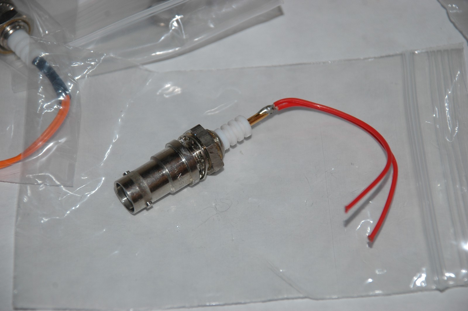 1 Kings 1704-1 SHV High Voltage Connector  Used (RB1.1)