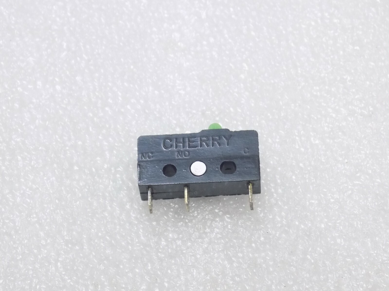 1x CHERRY Micro switch  125V 0.1A