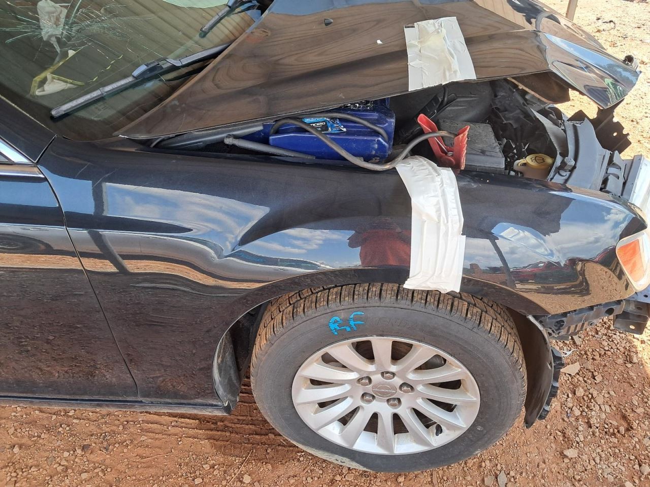 300 2014 Glove Box 4736785