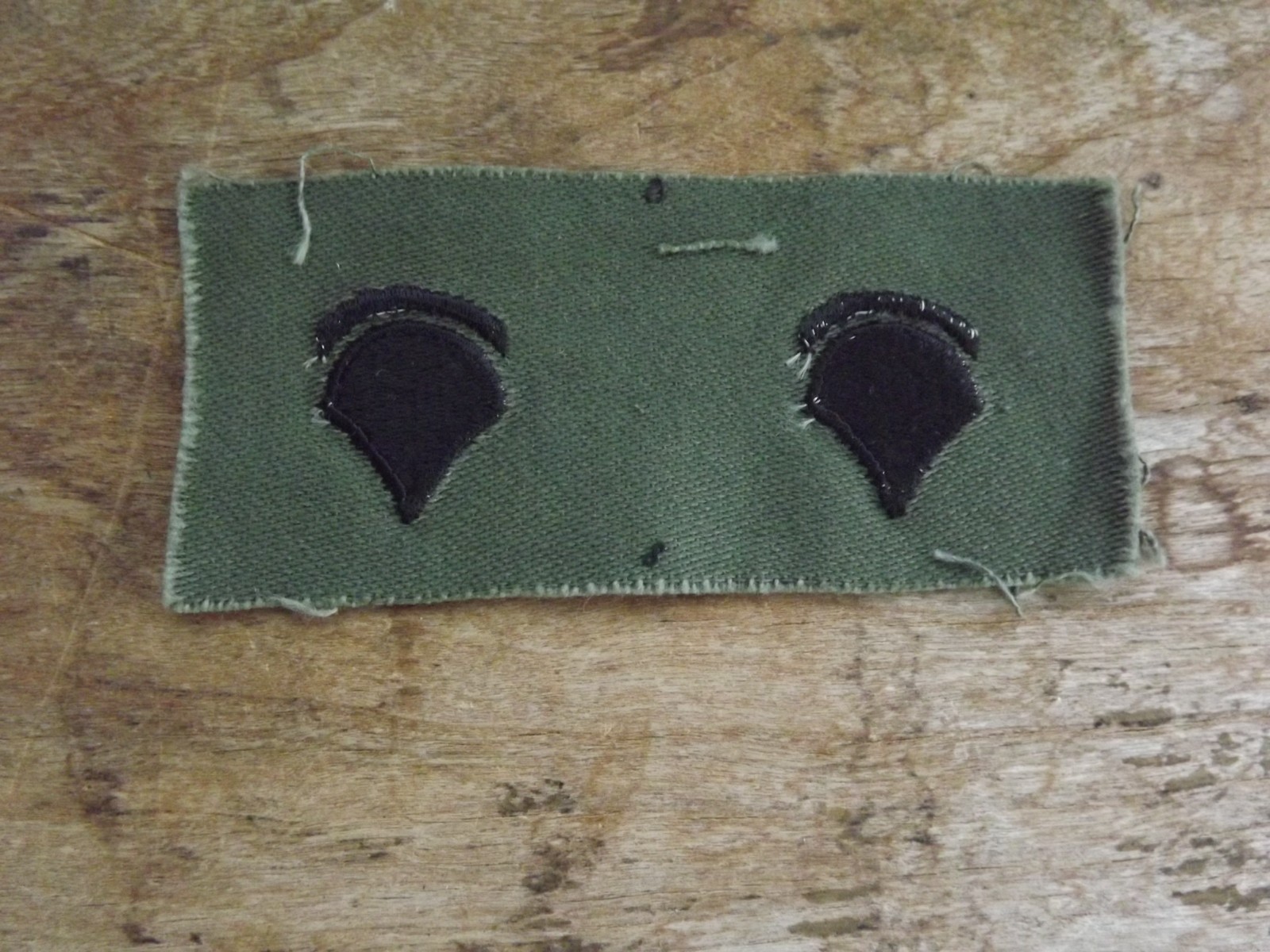 Pair, Army Specialist Five (E-5) Collar Insignia - INV# C903