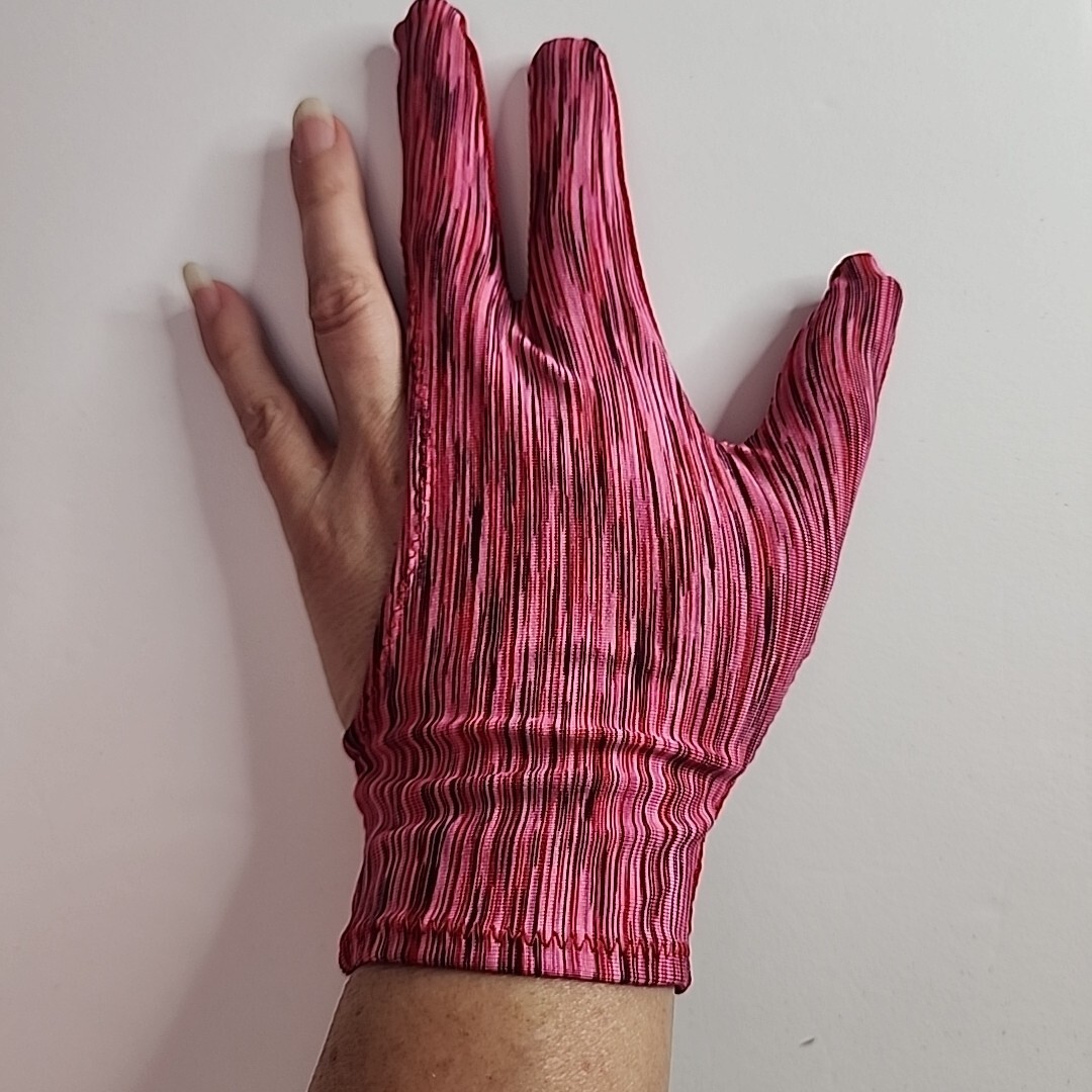 3 Finger Pool Billiards Glove Left Hand Size Medium Red Pink Stripe