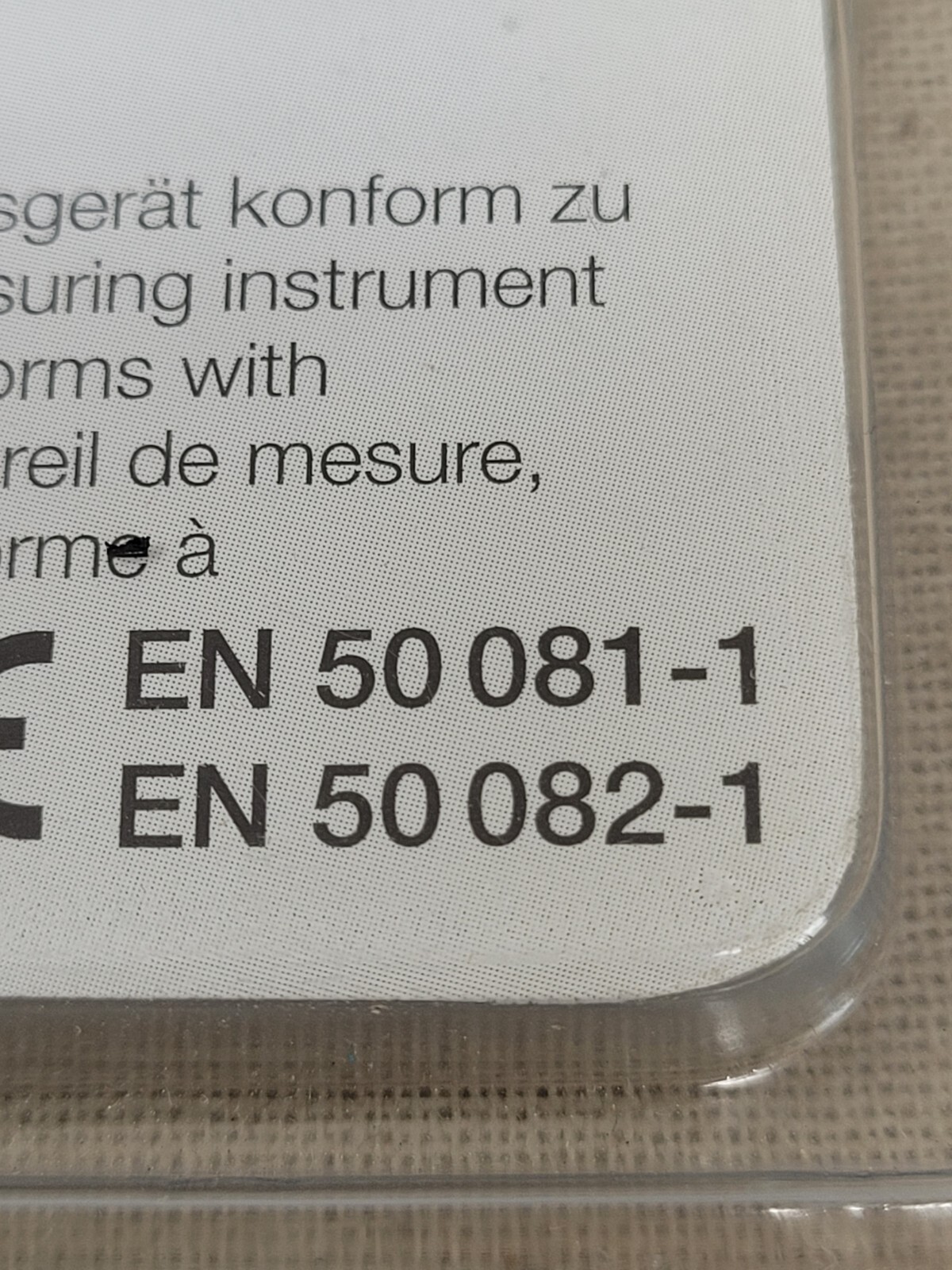 testo mini penetrating thermometer reads Celsius Only