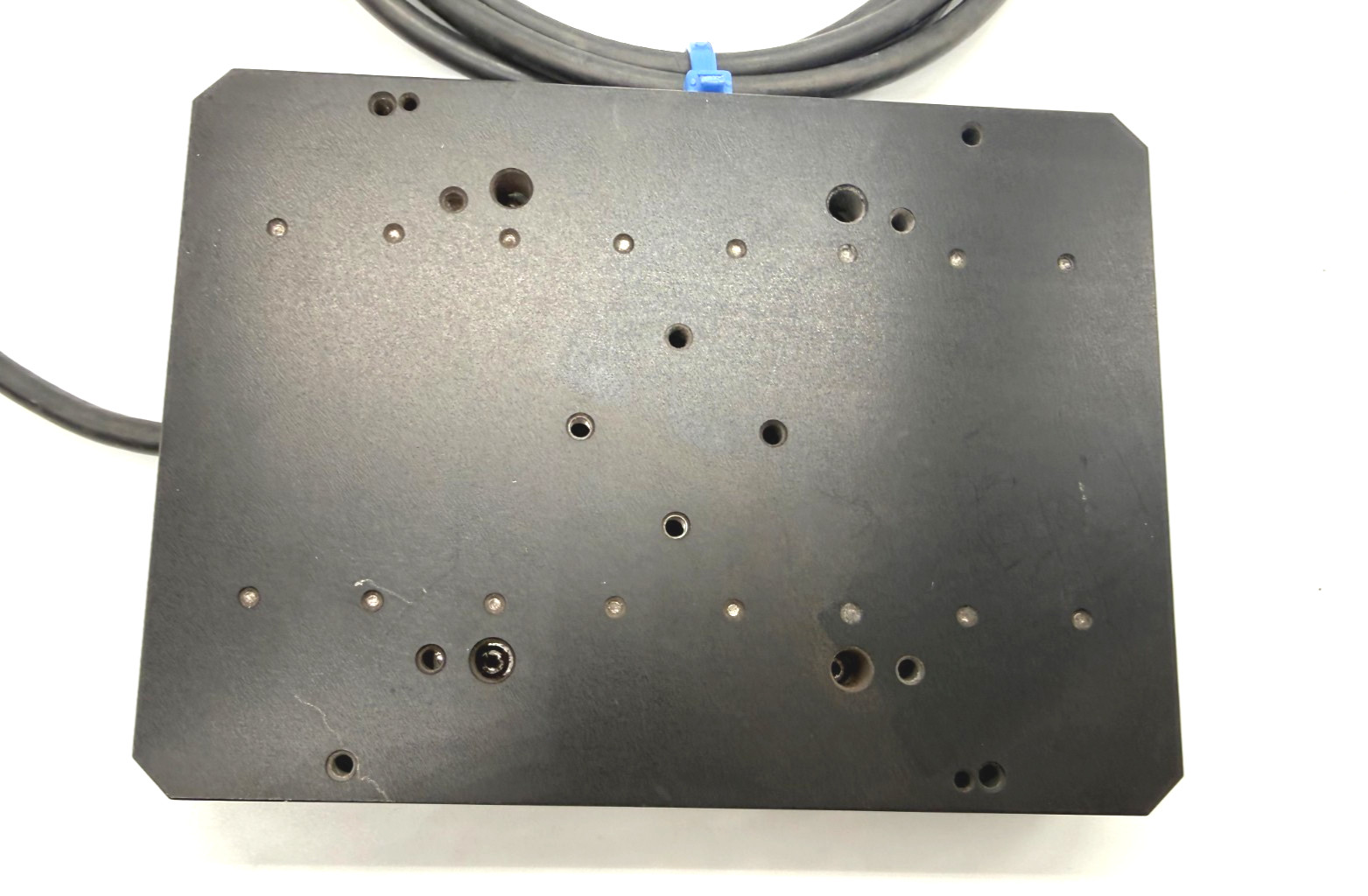 PI M-683.2U4 Piezo Motorized Precision Translation Stage