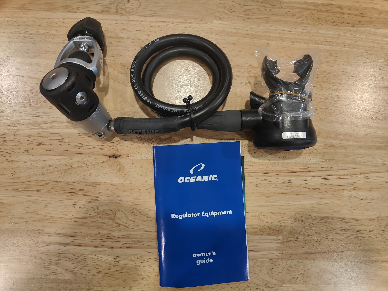 NEW IN BOX Oceanic PX3 First Stage and Alpha 8 Second Stage Scuba Regulators