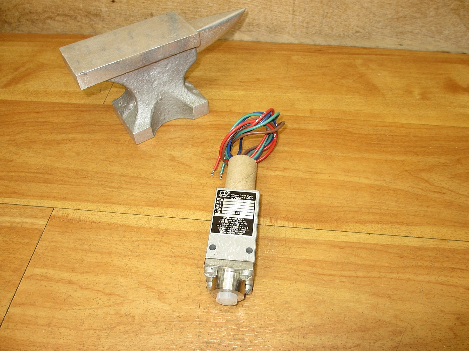 ITT 125P4C6-340 *NEW* Pressure Switch NEO-Dyn