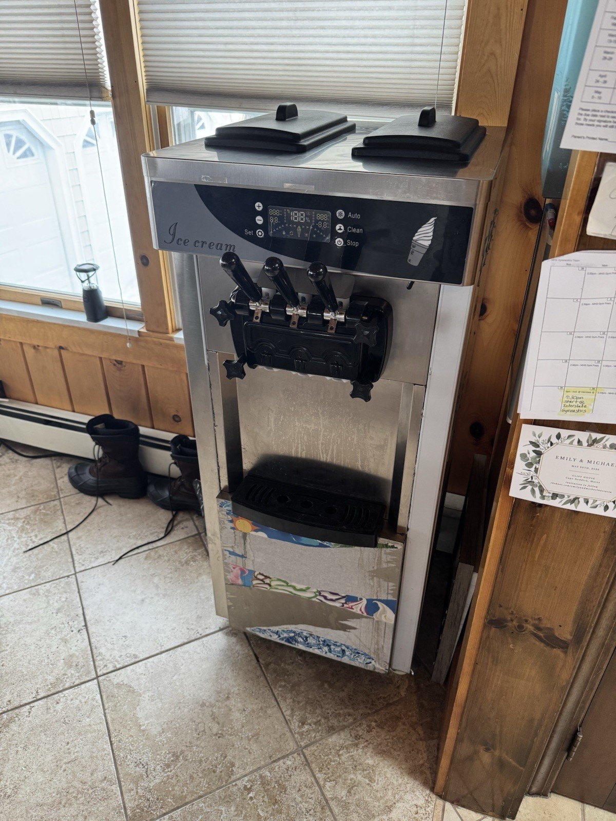 Commercial Soft Serve Ice Cream Machine 3 Flavor Stainless Steel 1800W 2 Hopper