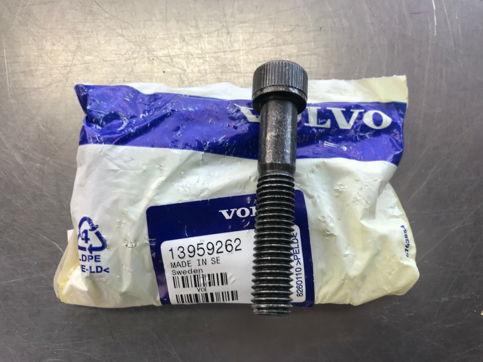 13959262  GENUINE Volvo  ALLEN HEAD SCREW  QTY of 2  Ingersoll Rand  VOE13959262